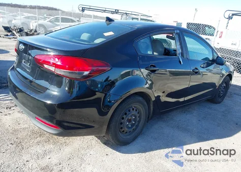 2017 Kia Forte Lx z USA, uszkodzony, nr VIN 3KPFL4A7XHE111937